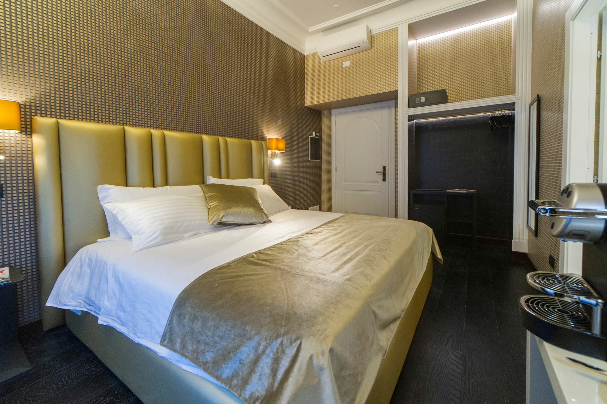 Via Veneto Suites روما المظهر الخارجي الصورة